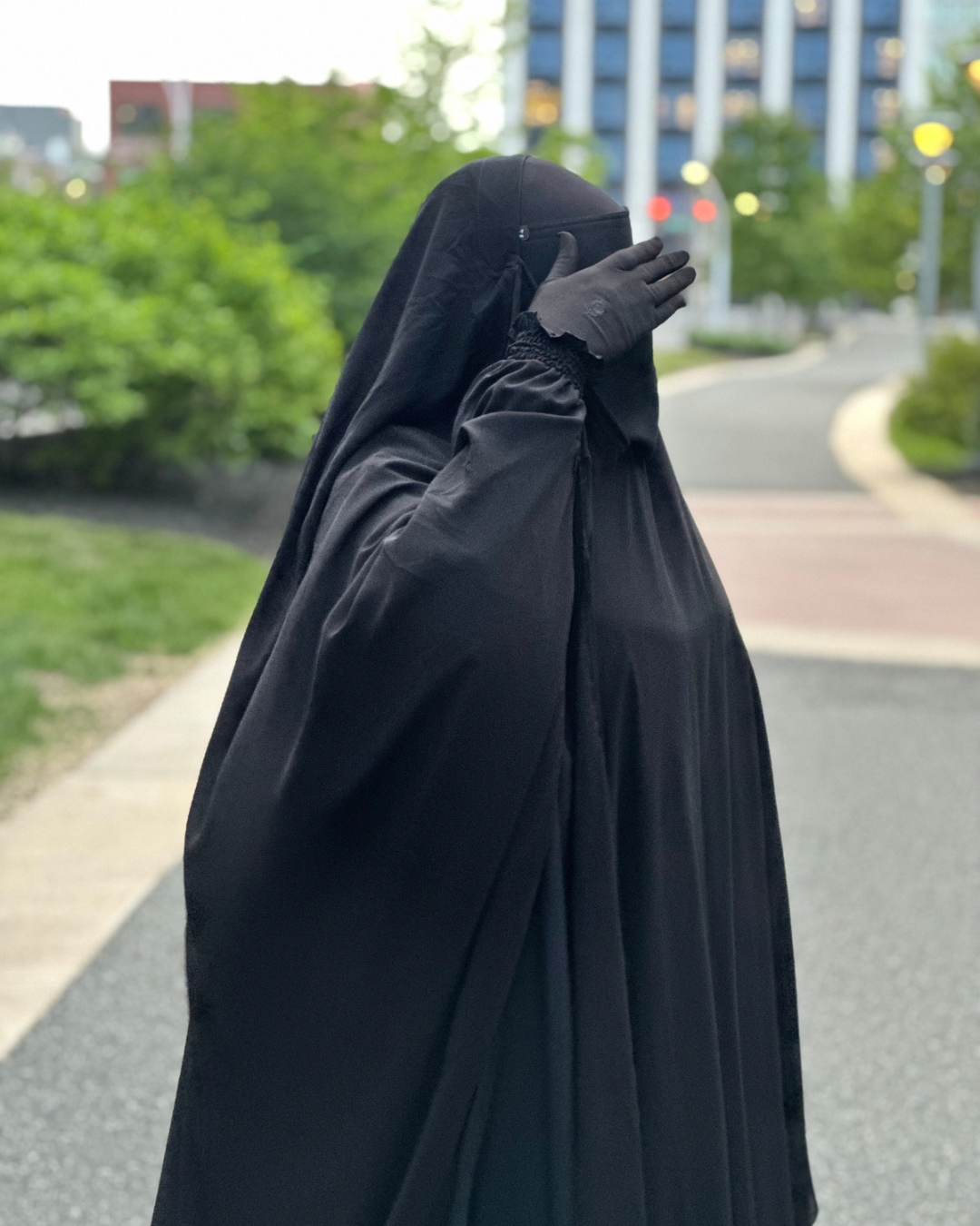 Amina Cape
