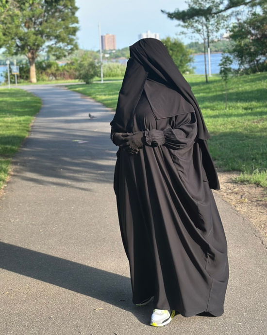 Noor Abaya