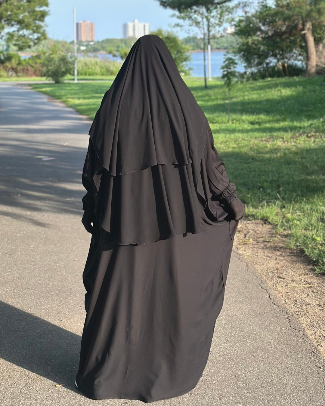 Noor Abaya