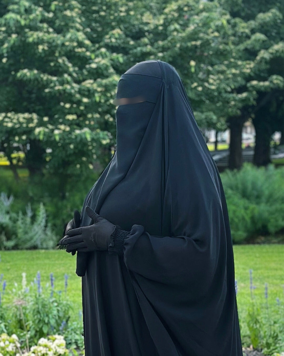 Long Makeup Niqab