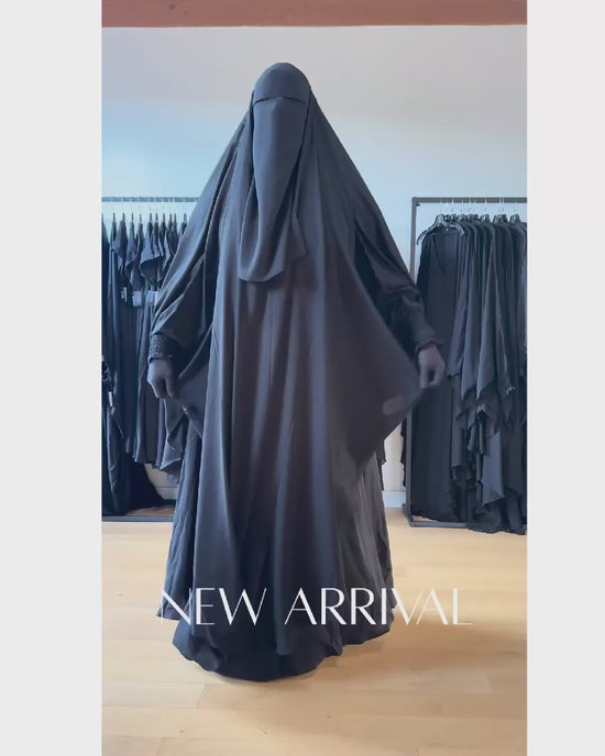 Load and play video in Gallery viewer, Amara Cape
