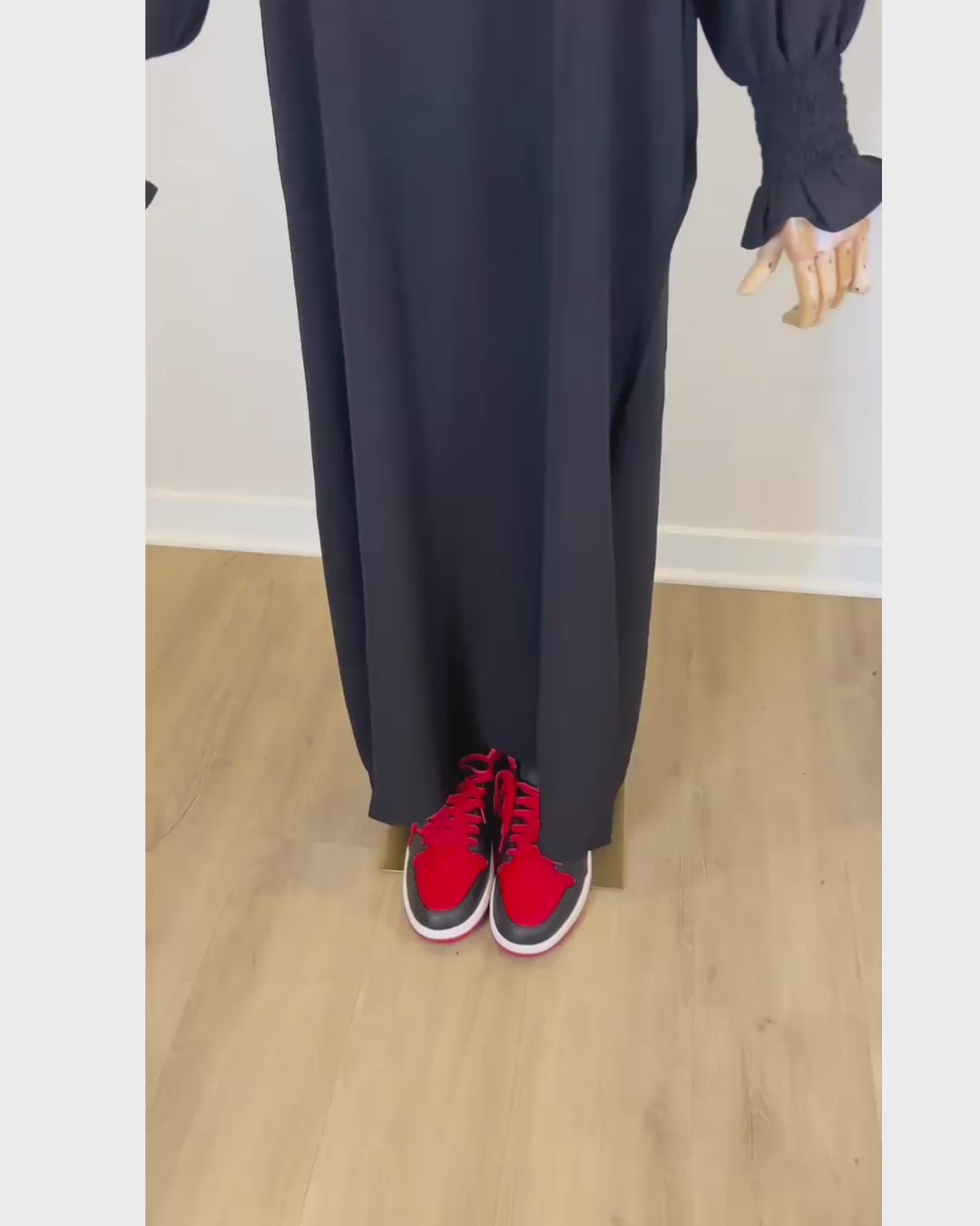 Load and play video in Gallery viewer, Asiyah Set
